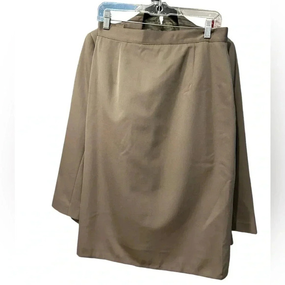 Christian Dior 100%wool khaki green skirt sets (2pcs) size 14 - Picture 10 of 13